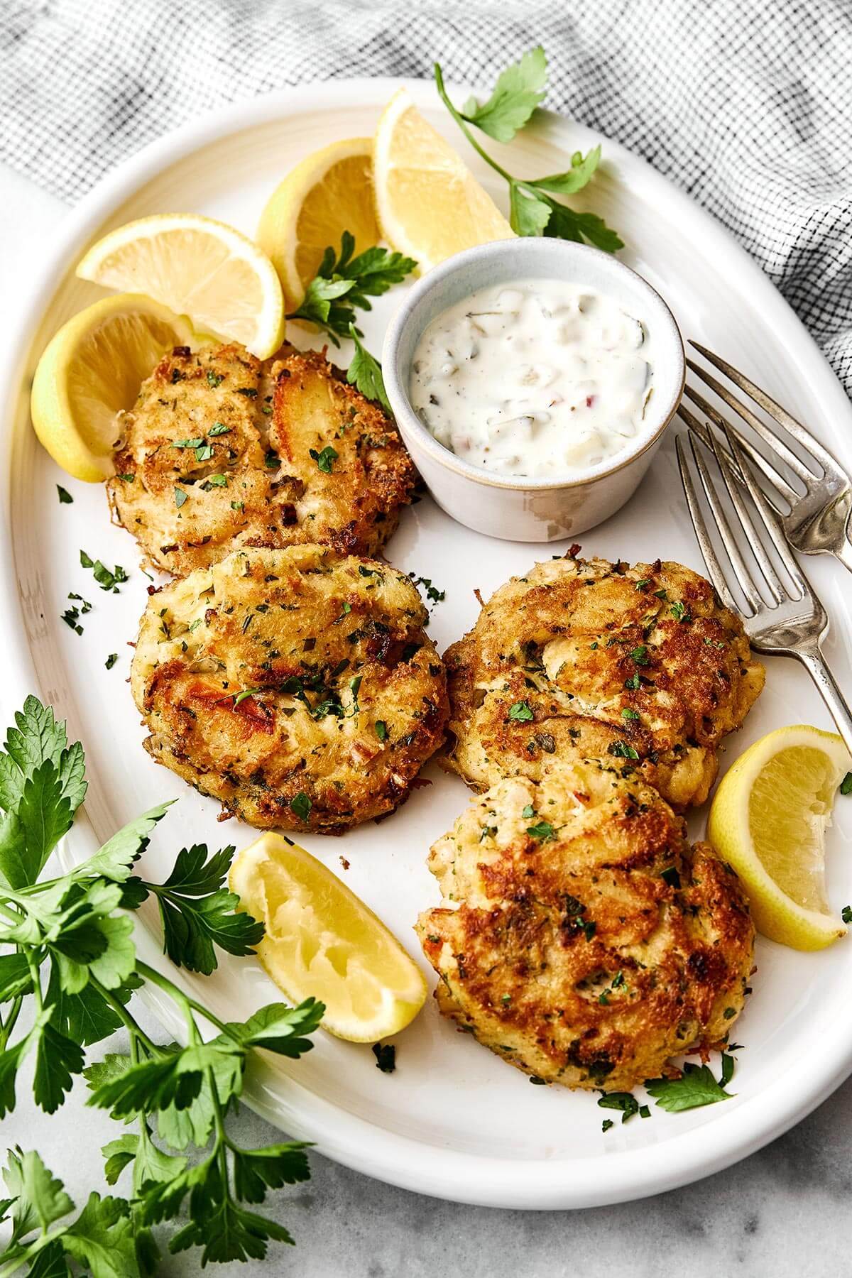 A platter of crab cakes.