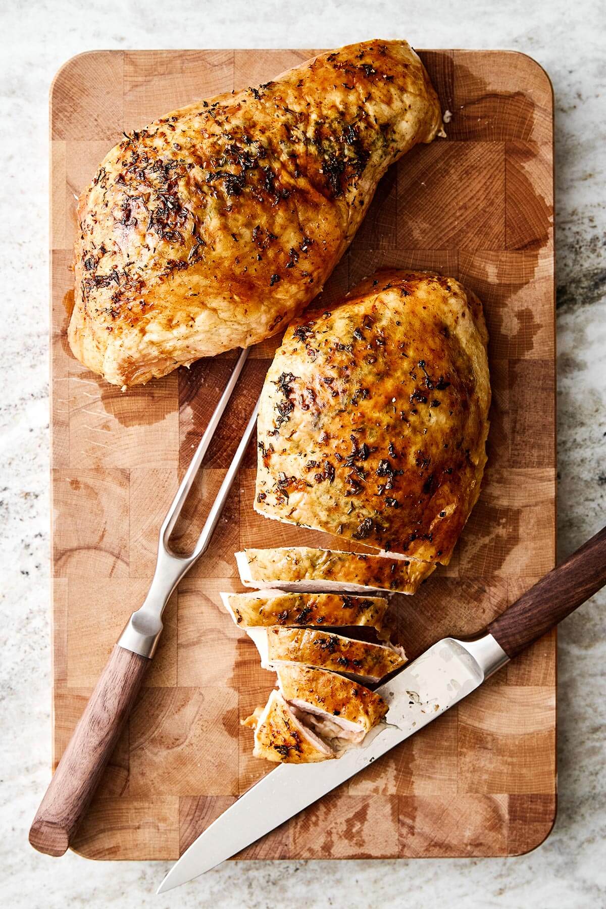 Sliced roasted turkey breast.